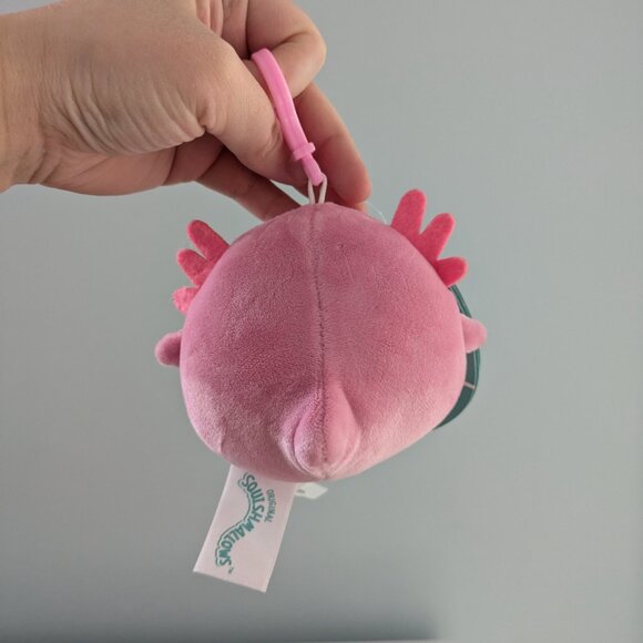 Breathe Archie Squishmallow Clip - Picture 2 of 3